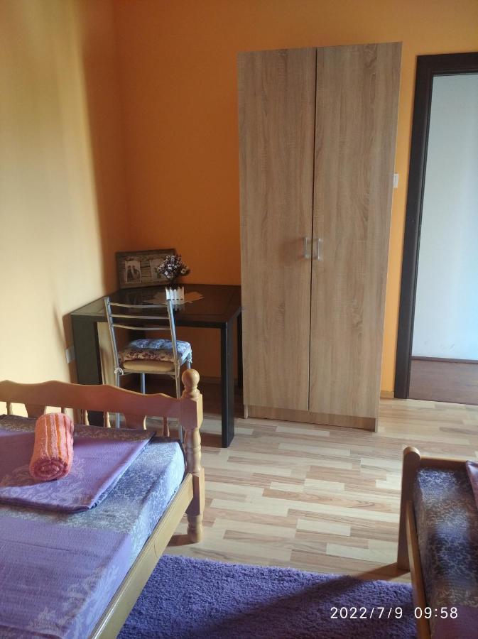 Buric Rooms Niksic Ngoại thất bức ảnh