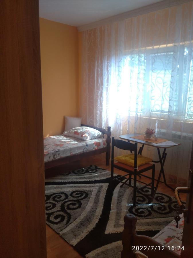Buric Rooms Niksic Ngoại thất bức ảnh