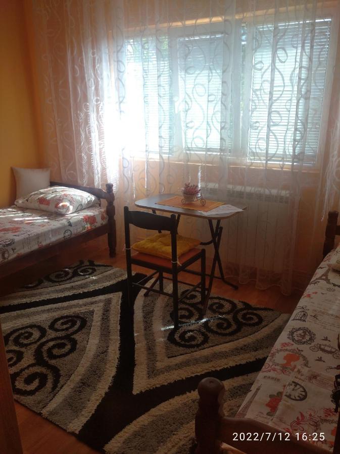 Buric Rooms Niksic Ngoại thất bức ảnh