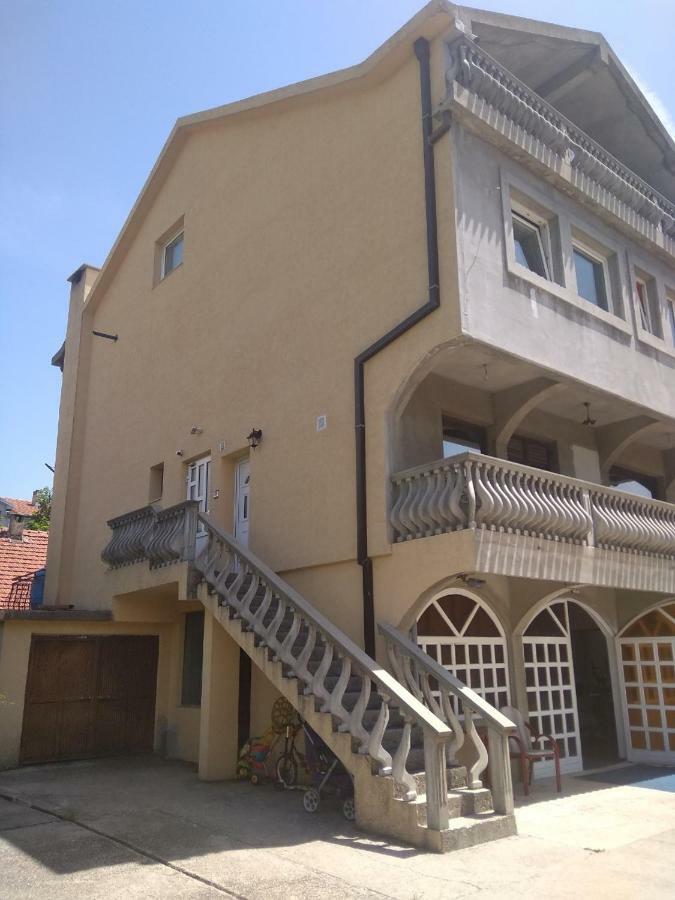 Buric Rooms Niksic Ngoại thất bức ảnh