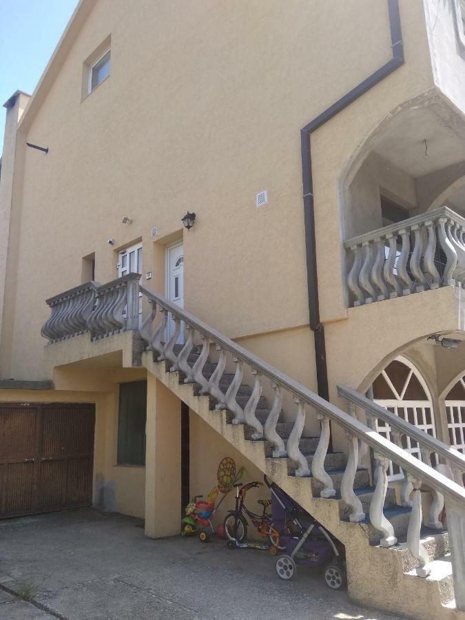 Buric Rooms Niksic Ngoại thất bức ảnh